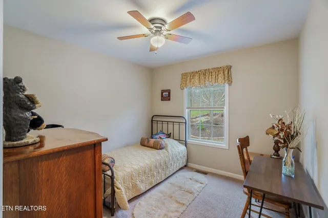 $265,000 | 124 Mac Ivey Lane, La Follette, TN 37766