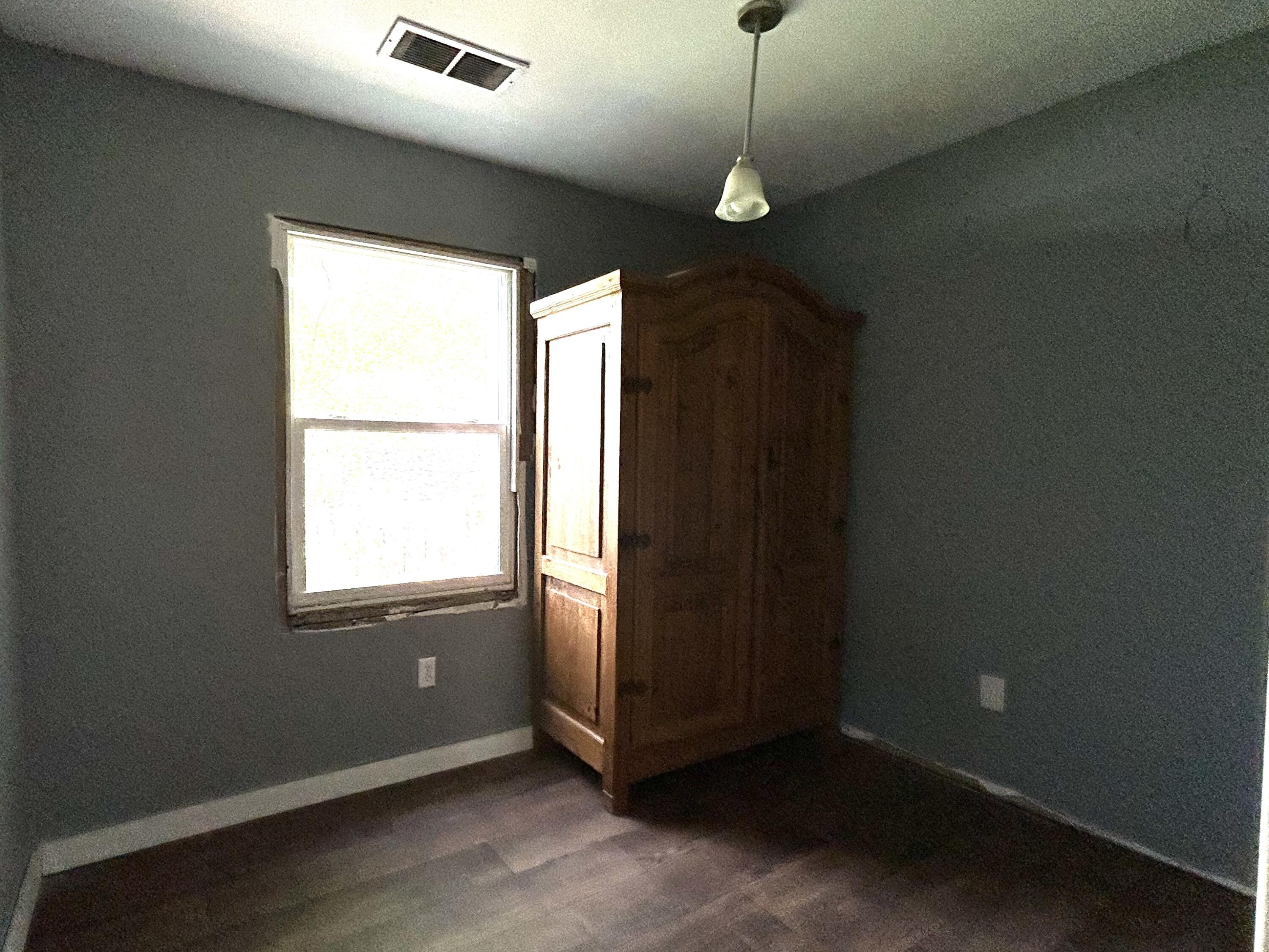 2204 Dover Street North Charleston, SC 29405 - Photo 6 of 15 2204 Dover St 1st BR