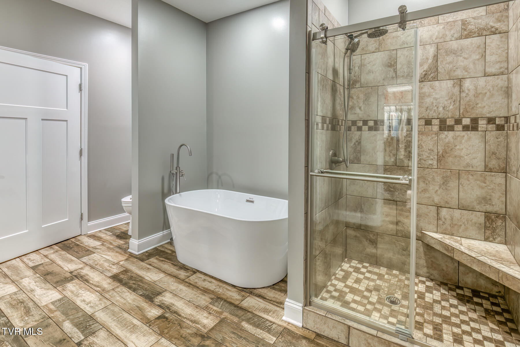 237 Oak View Circle Bristol, TN 37620 - Photo 21 of 38 237 Oak View Cir-21