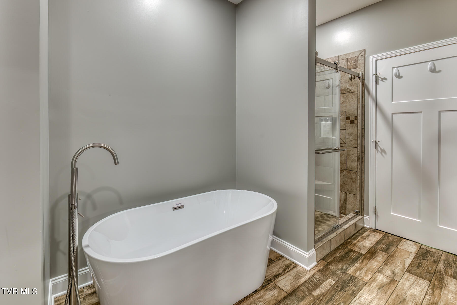 237 Oak View Circle Bristol, TN 37620 - Photo 23 of 38 237 Oak View Cir-23