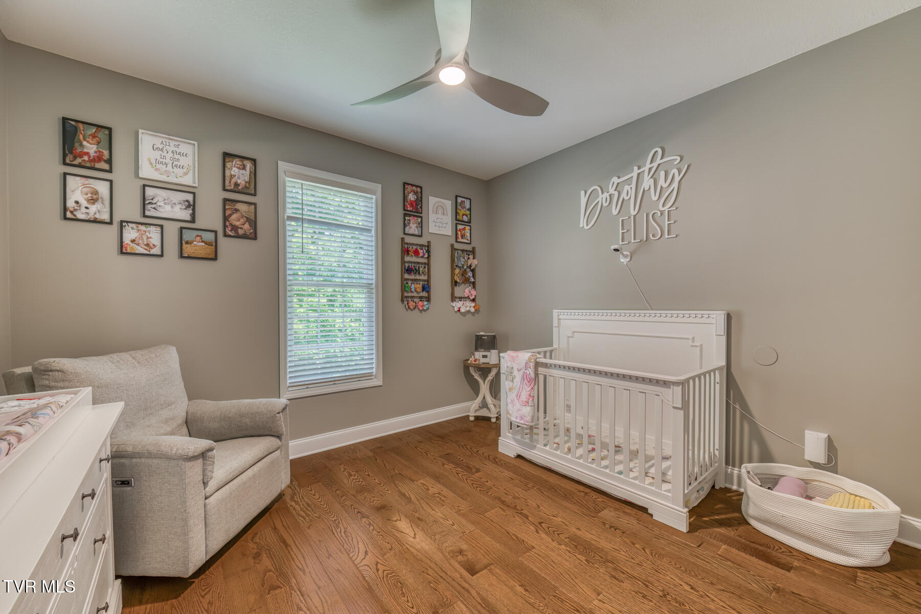 237 Oak View Circle Bristol, TN 37620 - Photo 27 of 38 237 Oak View Cir-27