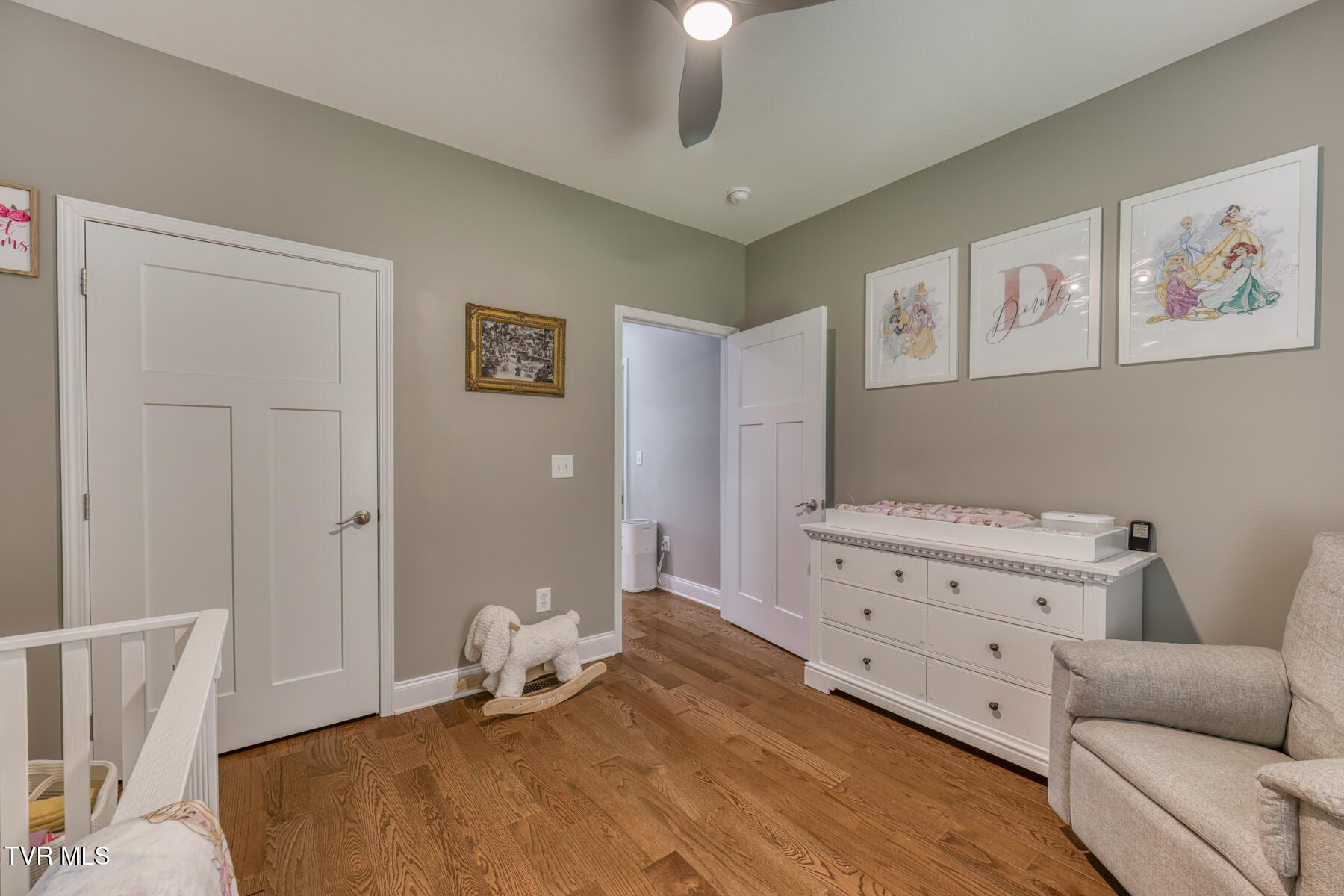 237 Oak View Circle Bristol, TN 37620 - Photo 28 of 38 237 Oak View Cir-28