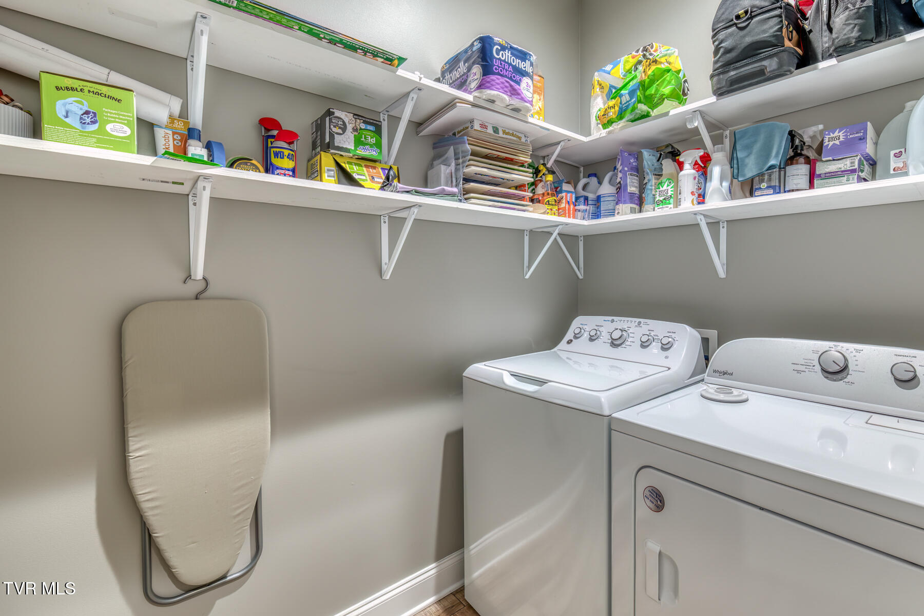 237 Oak View Circle Bristol, TN 37620 - Photo 29 of 38 237 Oak View Cir-29