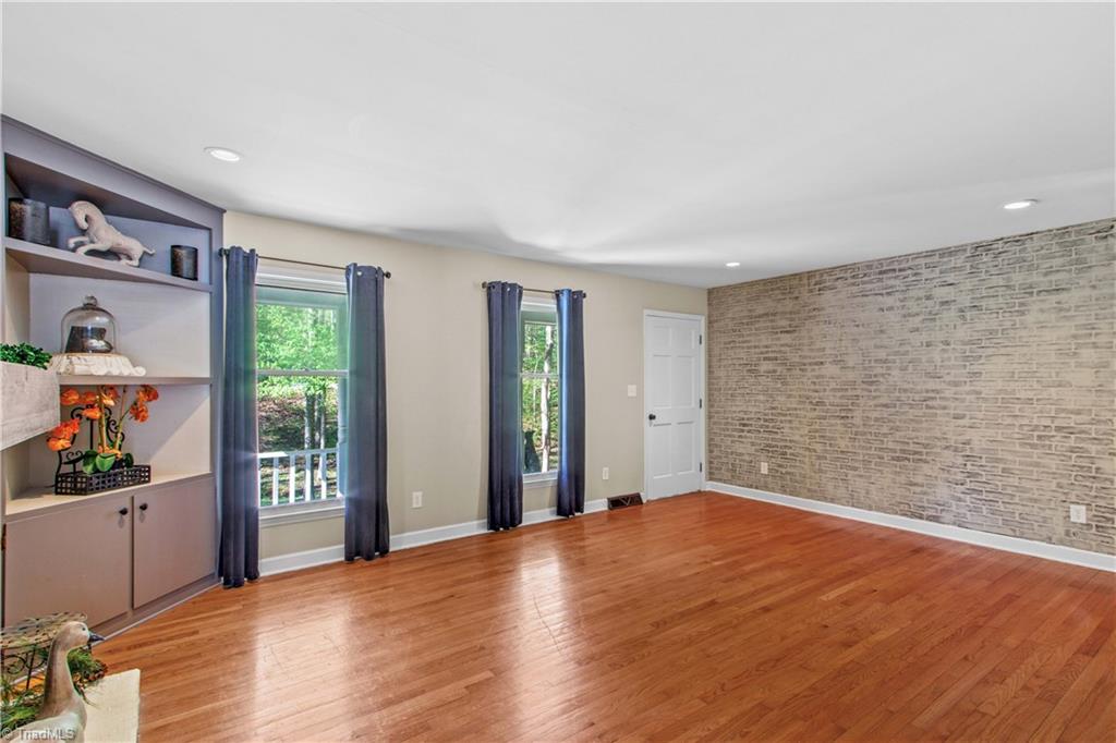 927 Smith Road Lexington, NC 27292 - Photo 16 of 50 Gallery Image 16