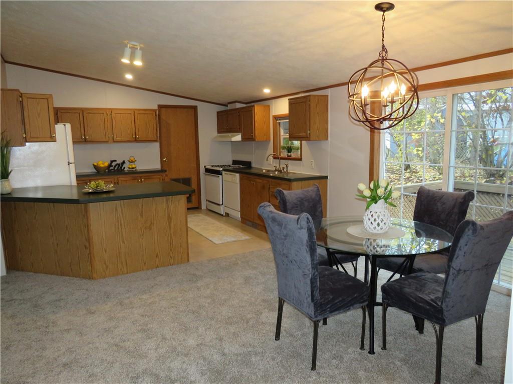 615 Deana Way Rochester, PA 15074 - Photo 6 of 22