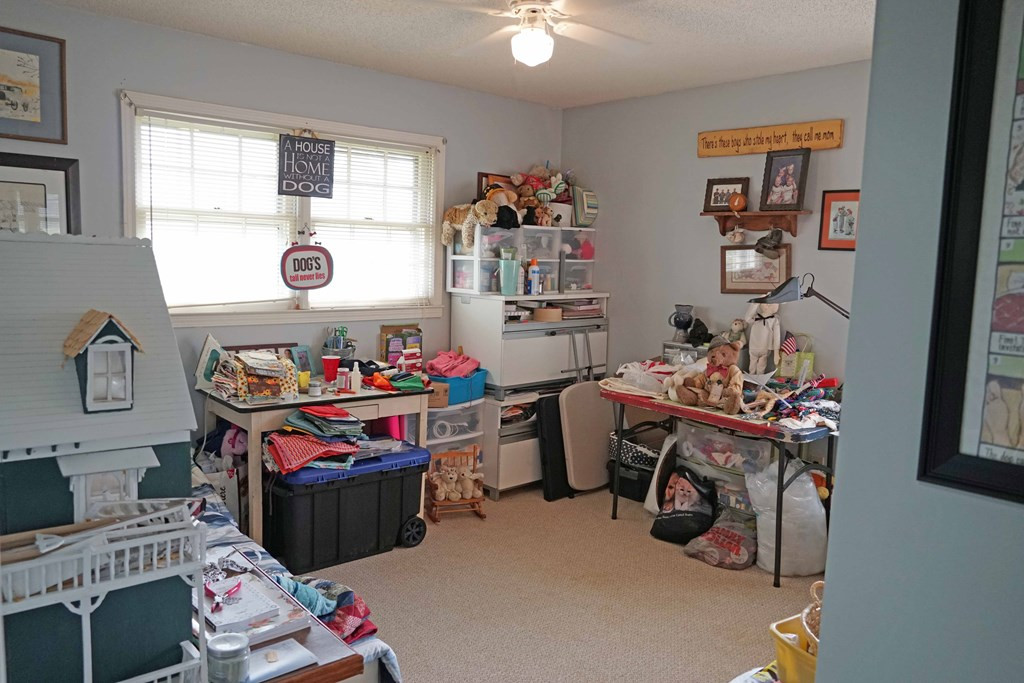 332 Crider Pond Road St. Matthews, SC 29135 - Photo 17 of 33 Gallery Image 17