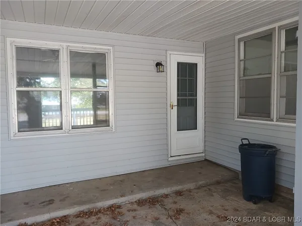 $200,000 | 607 Hughes Avenue, Stover, MO 65078