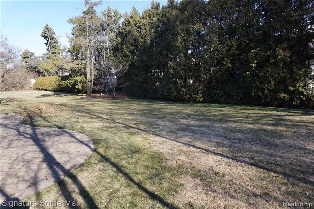 64 Willison Road Grosse Pointe Shores, MI 48236 - Photo 15 of 15