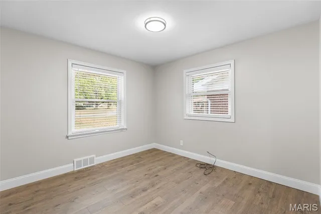 $149,900 | 5 Forest Home Court, St. Louis, MO 63137