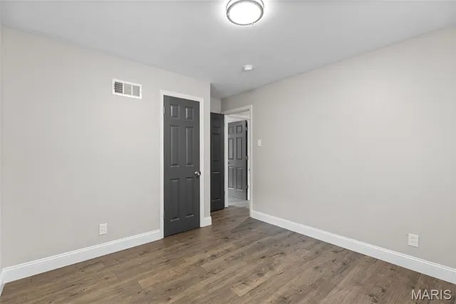 $149,900 | 5 Forest Home Court, St. Louis, MO 63137