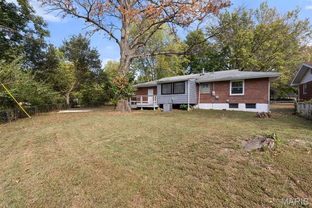 $149,900 | 5 Forest Home Court, St. Louis, MO 63137