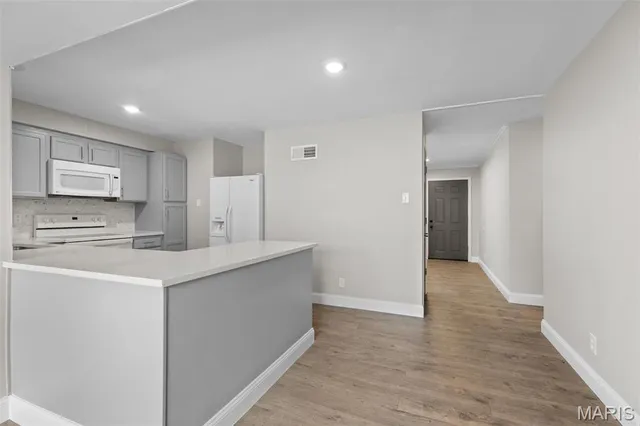 $149,900 | 5 Forest Home Court, St. Louis, MO 63137