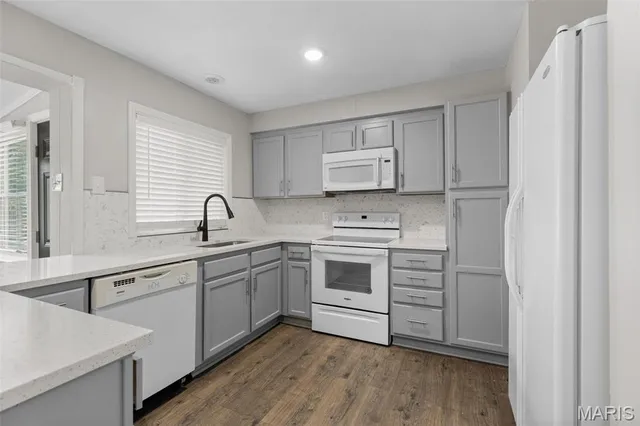 $149,900 | 5 Forest Home Court, St. Louis, MO 63137