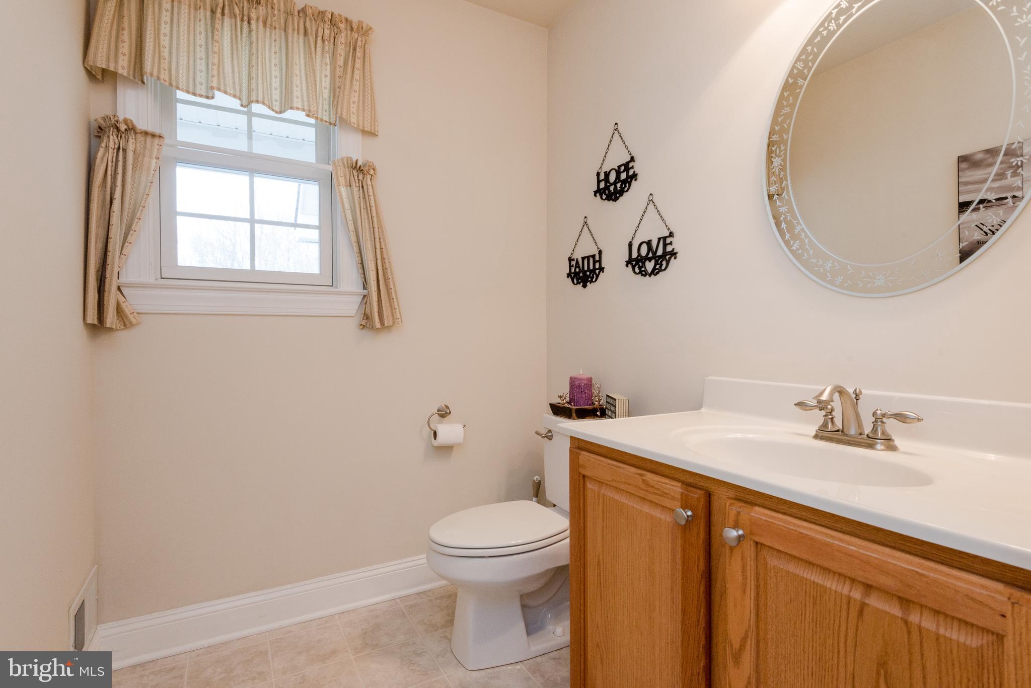 822 Duhamel Corner Road Marydel, MD 21649 - Photo 28 of 63 Half bath