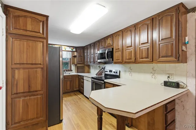 $299,900 | 108 Genesee Road, Camillus, NY 13031