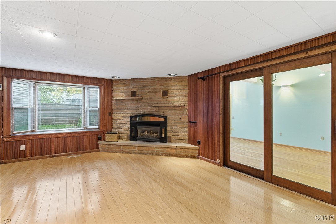 108 Genesee Road Camillus, NY 13031 - Photo 22 of 41