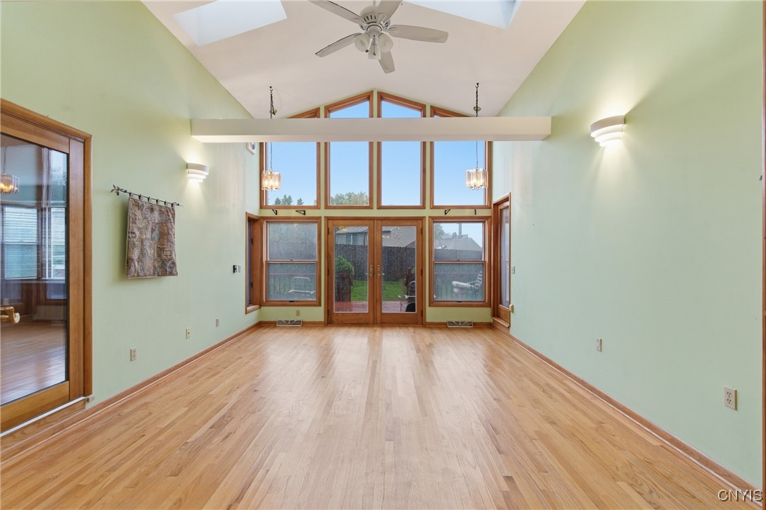 108 Genesee Road Camillus, NY 13031 - Photo 25 of 41