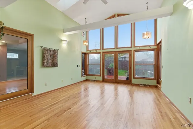 $299,900 | 108 Genesee Road, Camillus, NY 13031