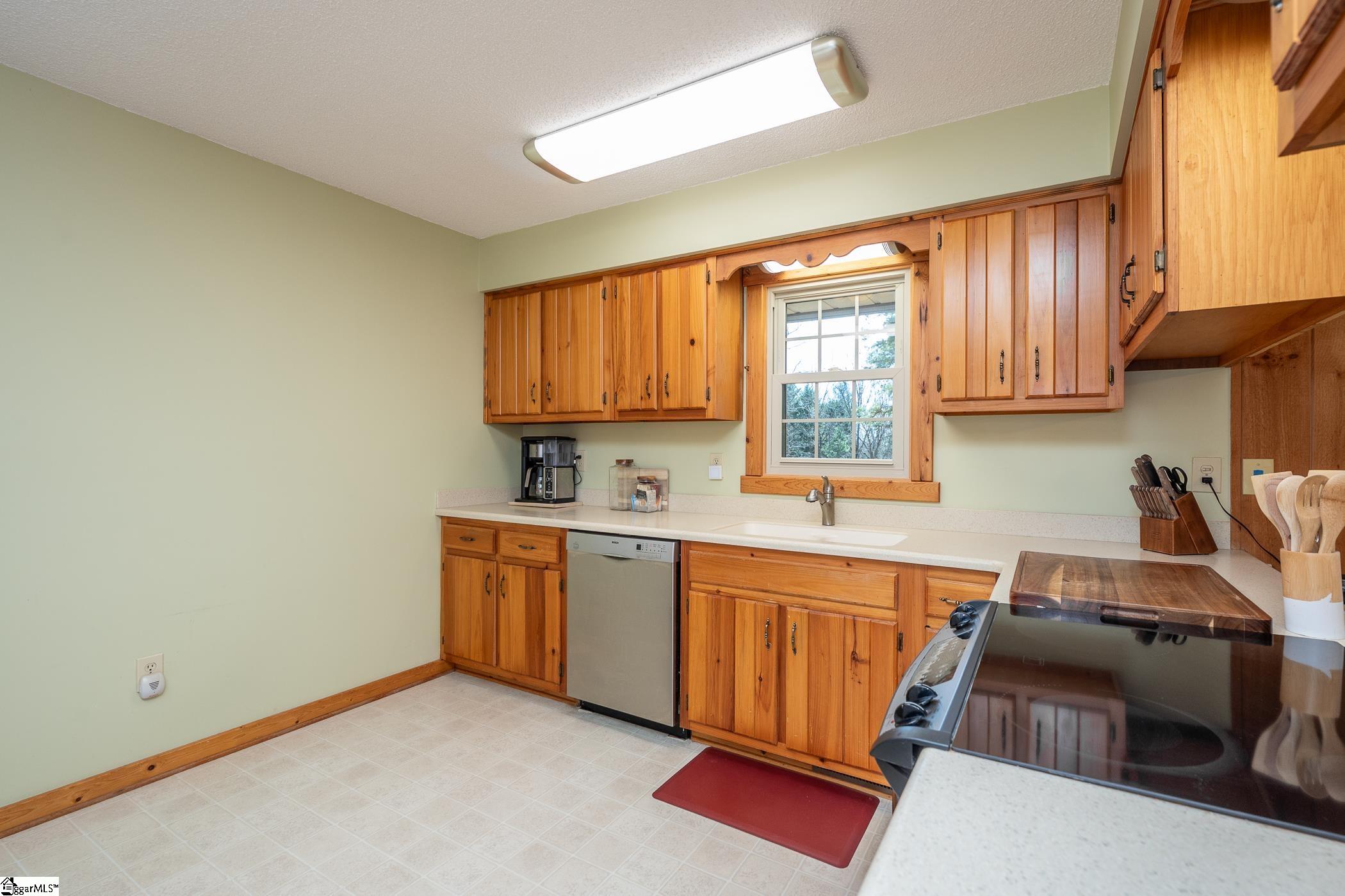 139 Rockcrest Ridge Cleveland, SC 29635 - Photo 12 of 47