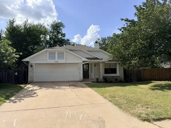 $2,100 | 1920 White Oak Circle, Round Rock, TX 78681