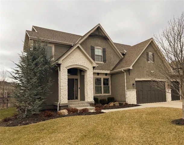 $800,000 | 16200 Stearns Street, Overland Park, KS 66221