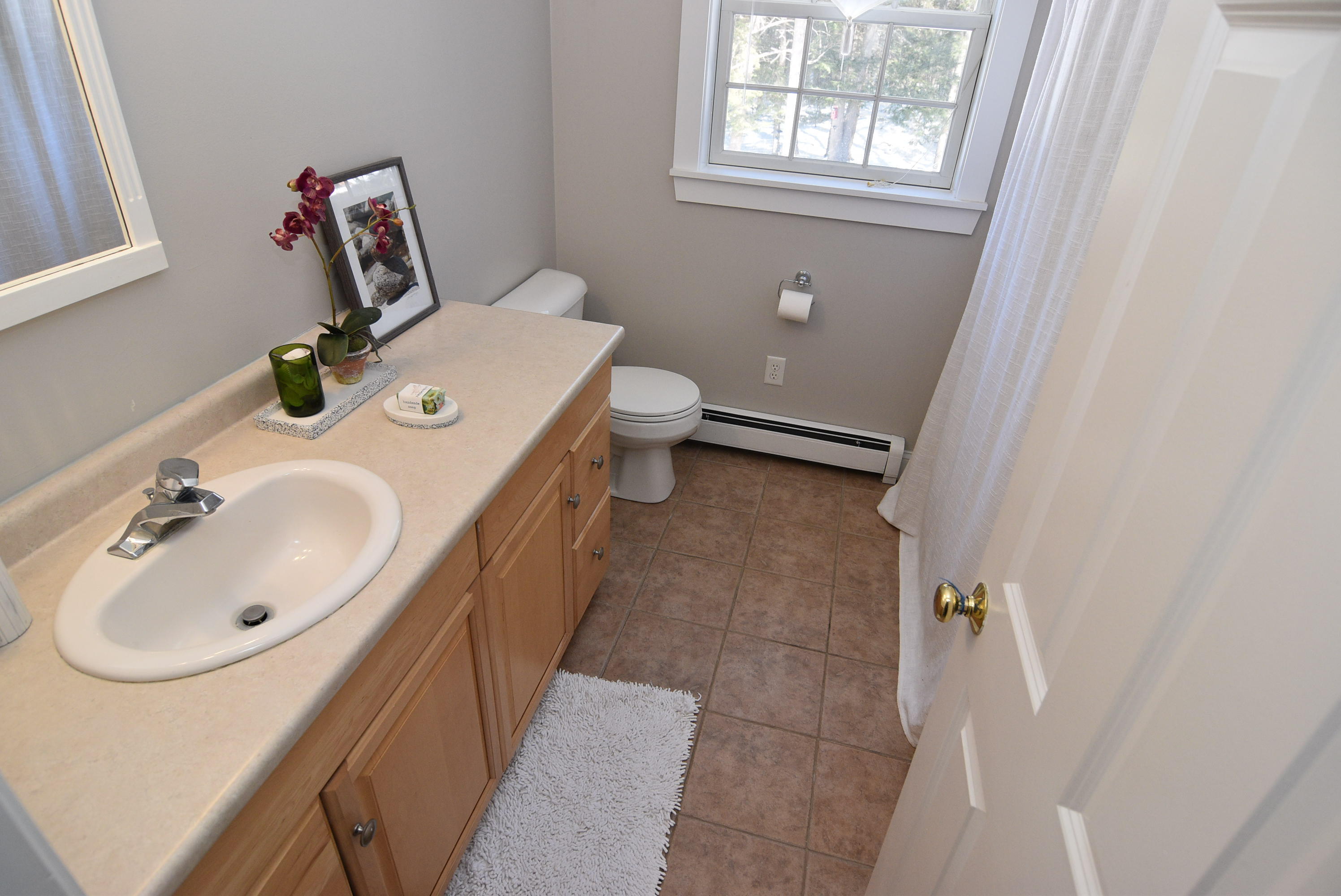 198 North Raymond Road Gray, ME 04039 - Photo 30 of 40 upstairs Common Bath