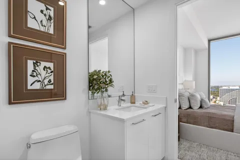 $2,495,000 | 153 North Seabreeze Boulevard, Unit 2505, Fort Lauderdale, FL 33304