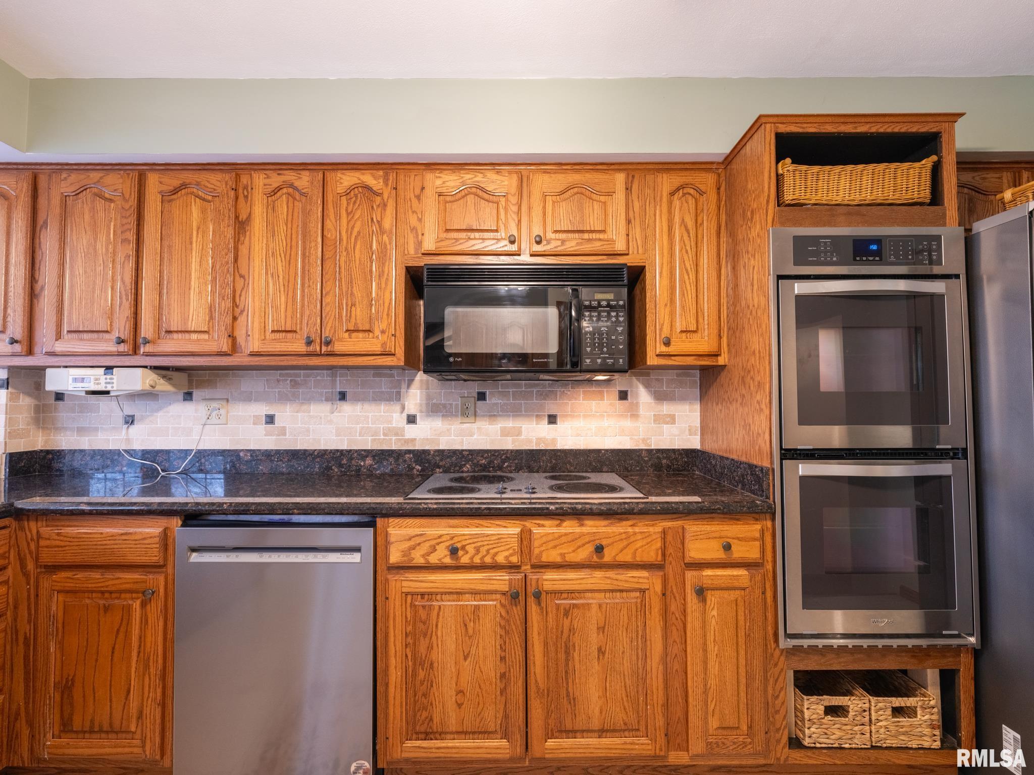 9435 West Buckingham Court Mapleton, IL 61547 - Photo 16 of 72 Gallery Image 16
