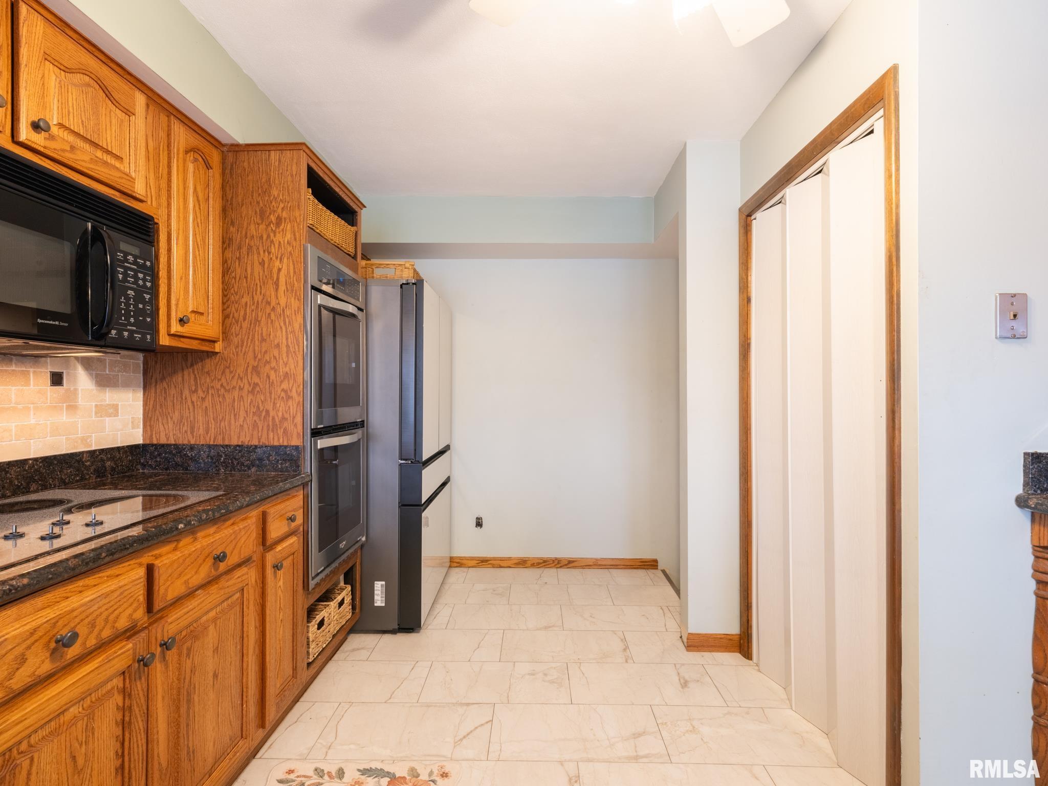 9435 West Buckingham Court Mapleton, IL 61547 - Photo 18 of 72 Gallery Image 18