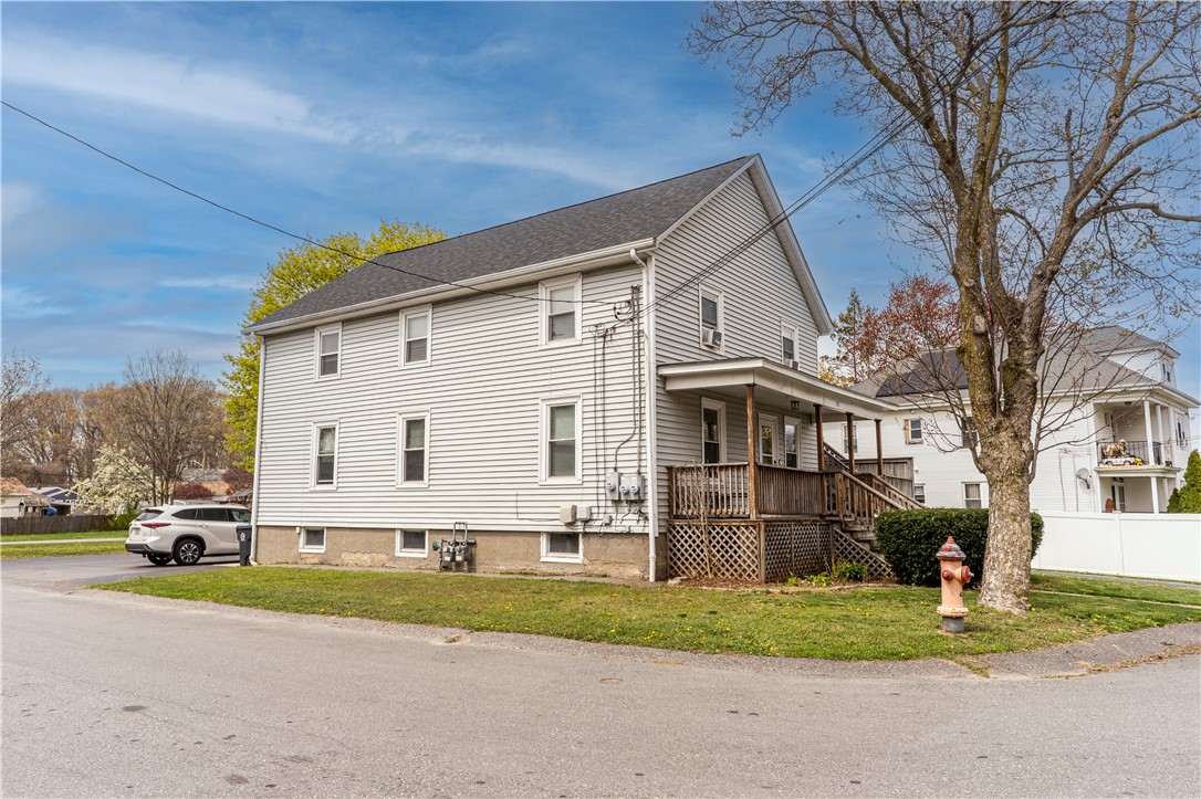 131 Roma Street East Providence, RI 02914 - Photo 2 of 39