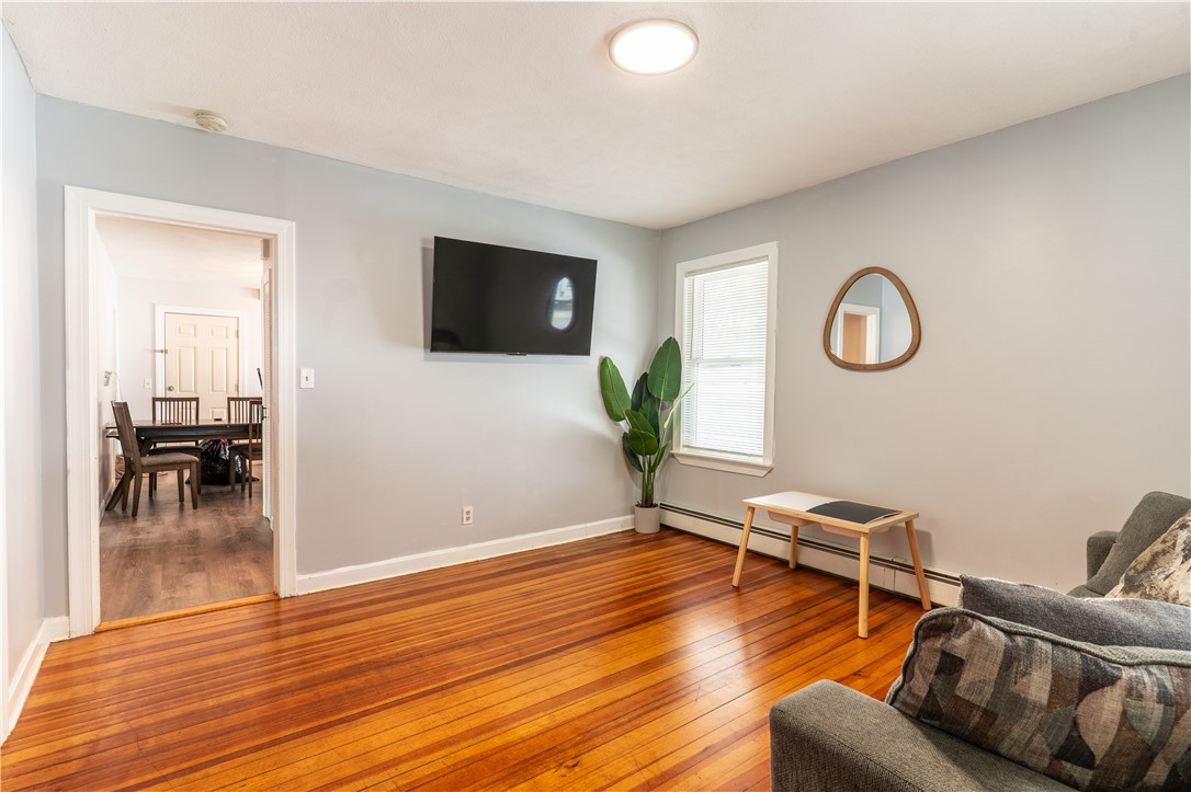 131 Roma Street East Providence, RI 02914 - Photo 4 of 39