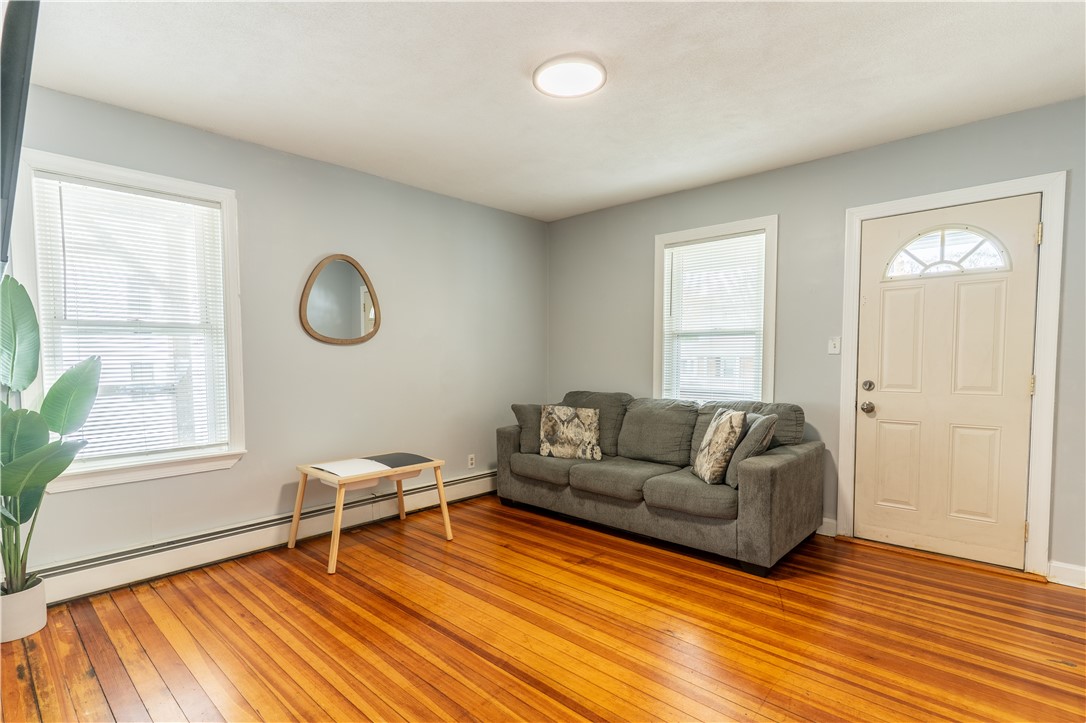 131 Roma Street East Providence, RI 02914 - Photo 5 of 39