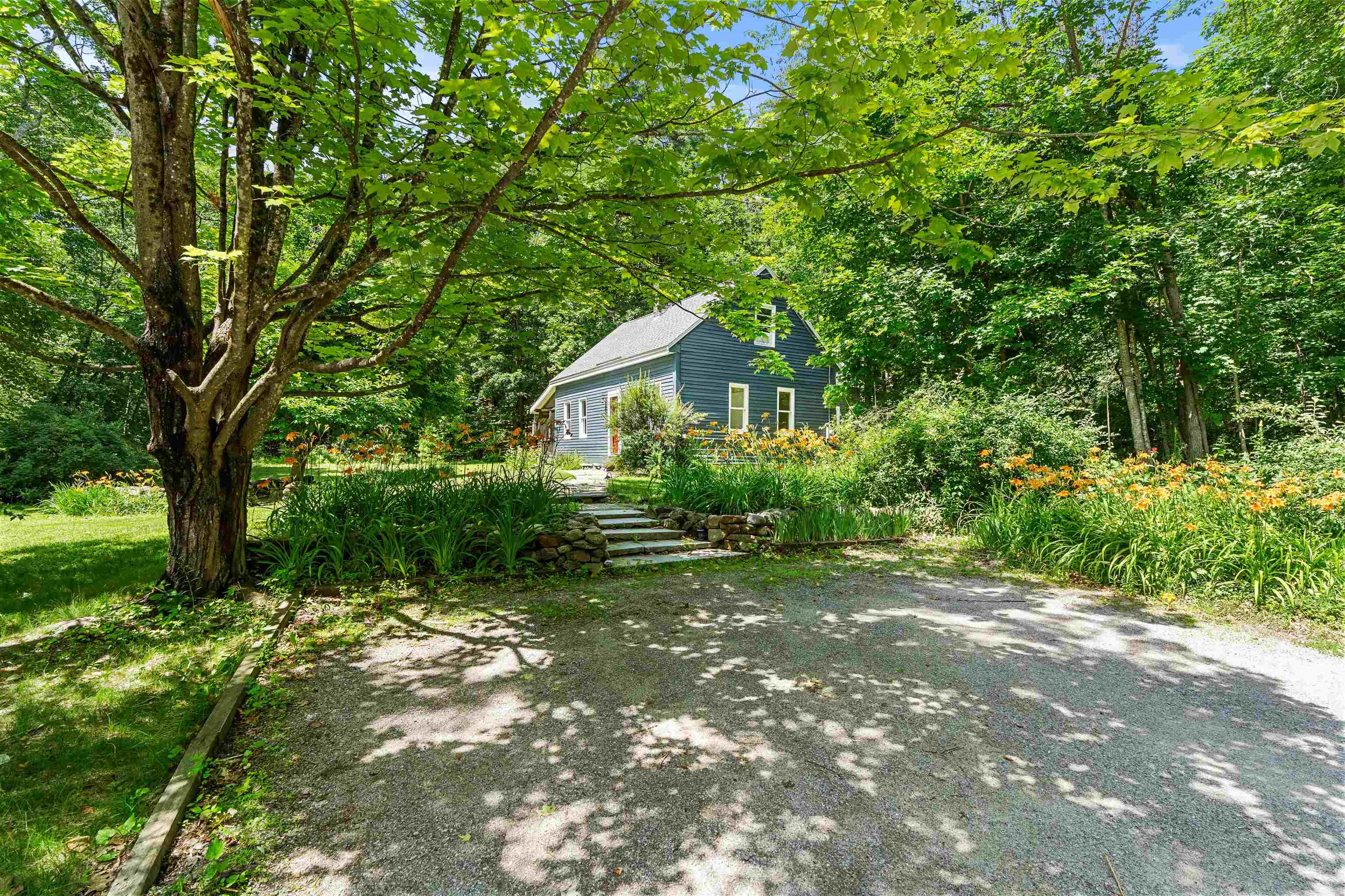 1811 Hopkinton Road Hopkinton, NH 03229 - Photo 43 of 53