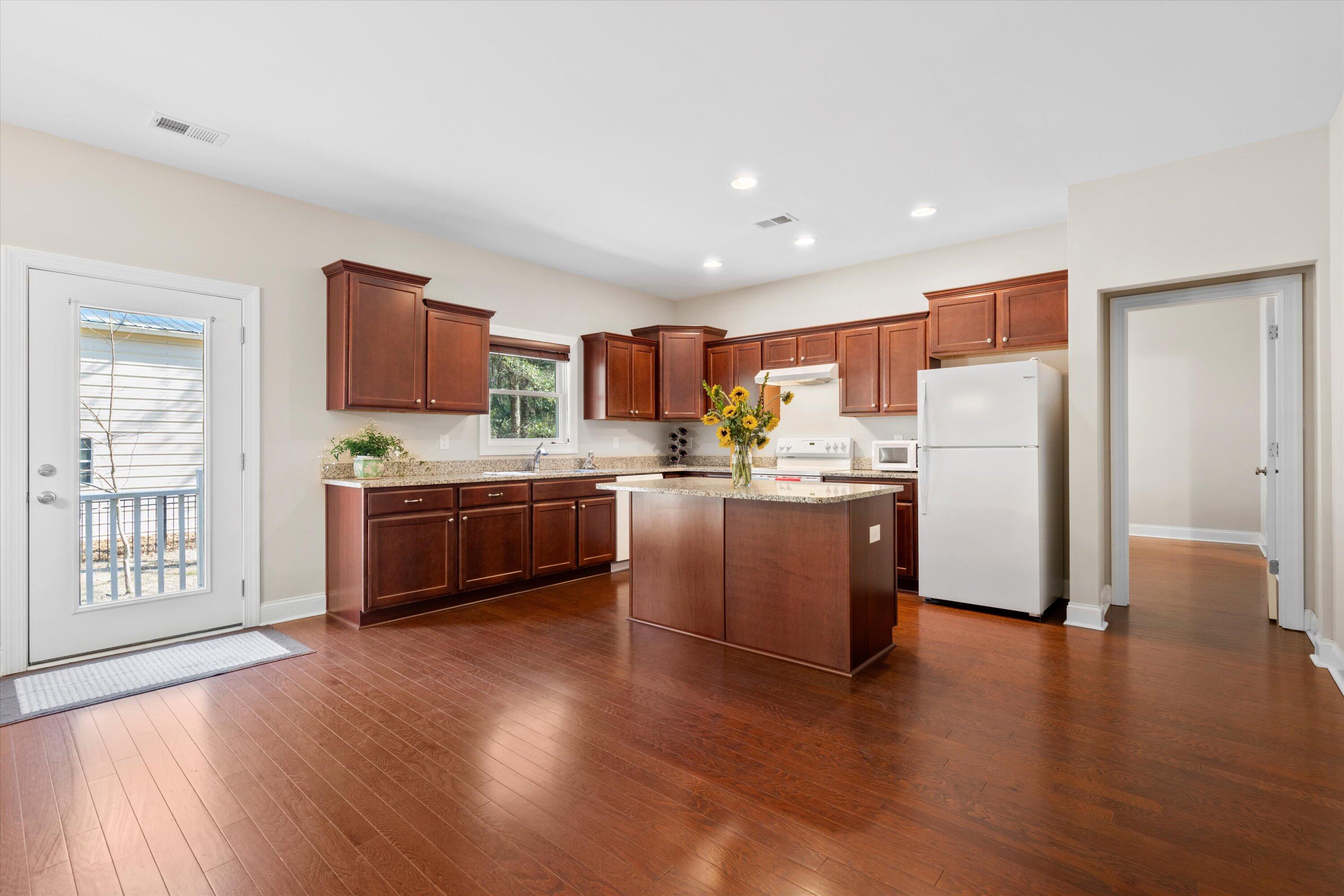 8255 Chisolm Plantation Road Edisto Island, SC 29438 - Photo 39 of 49 13-DSC06981