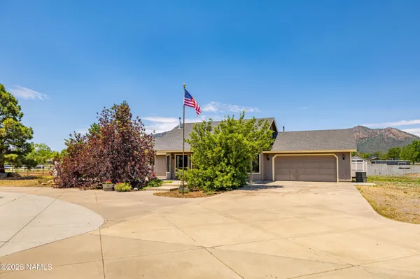 $899,999 | 8340 Aspen Glen, Flagstaff, AZ 86004
