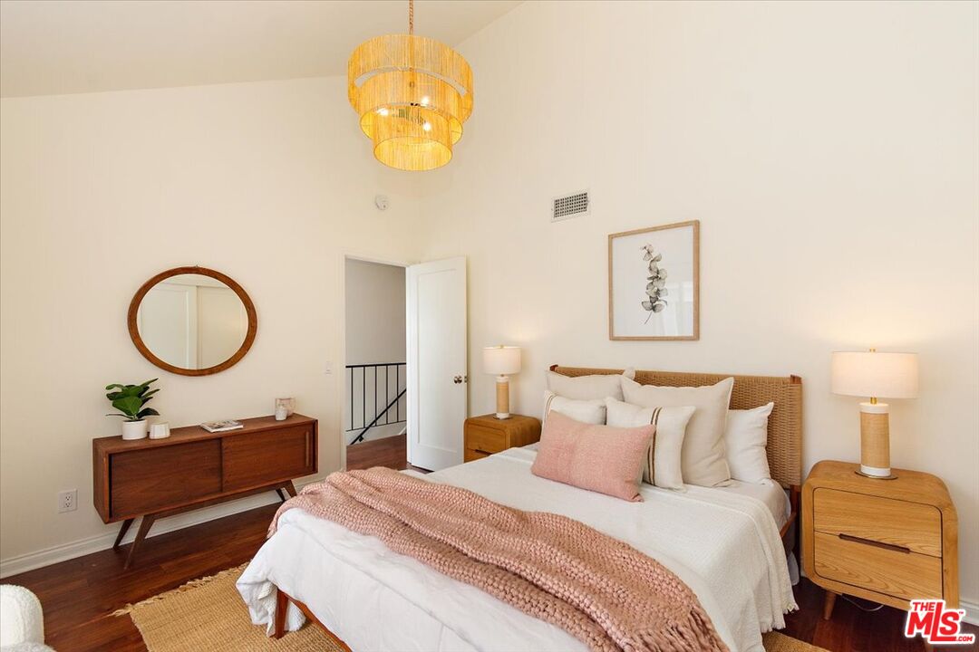 910 19th Street, Unit 110 Santa Monica, CA 90403 - Photo 12 of 28