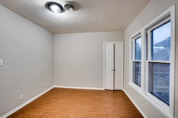 $1,750 | 735 Sexton Street, Unit 2, Aurora, IL 60505