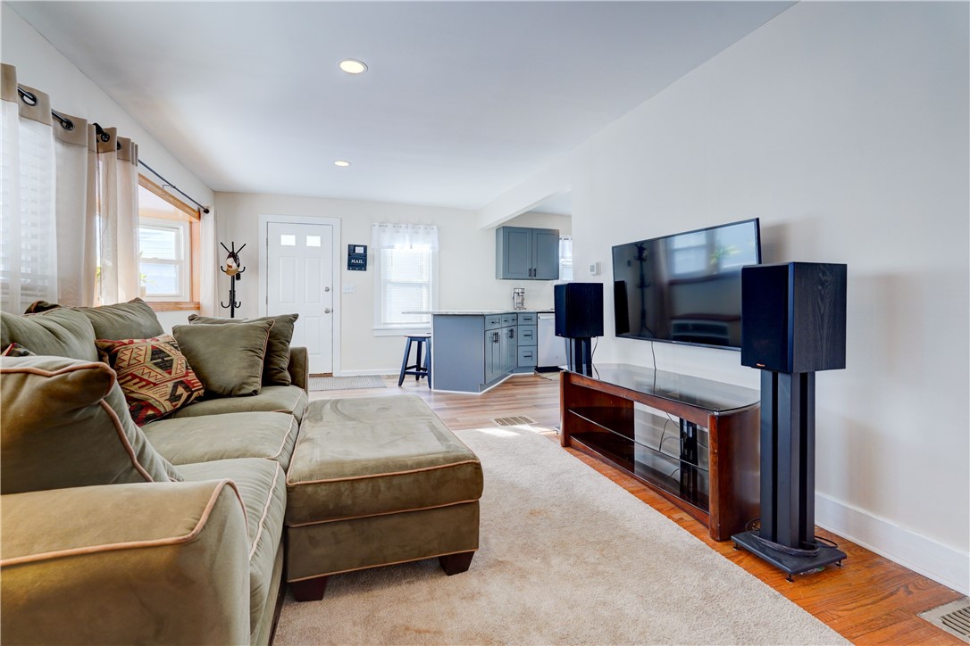 172 Wildmere Road Irondequoit, NY 14617 - Photo 16 of 30