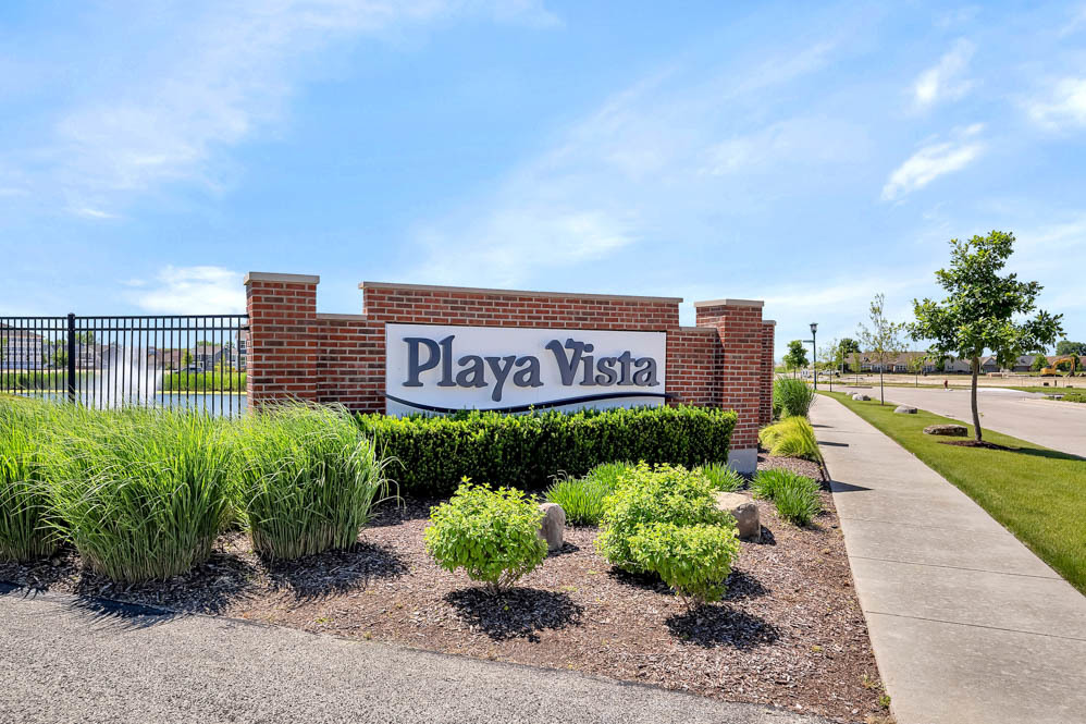 13530 Coronado Circle Plainfield, IL 60544 - Photo 49 of 49 a sign on the side of a building