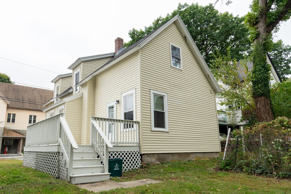 5 Lakeview Street Worcester, MA 01604 - Photo 4 of 27 Gallery Image 4