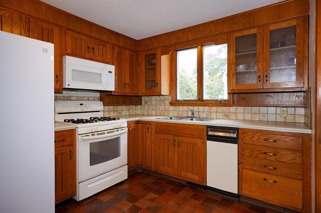 55 Cordaville Road Ashland, MA 01721 - Photo 8 of 27