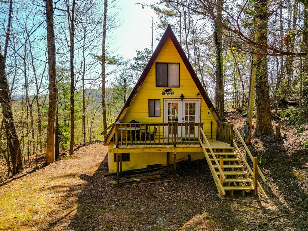 261 Laurel Cove Road Murphy, NC 28906 - Photo 1 of 7 Main View