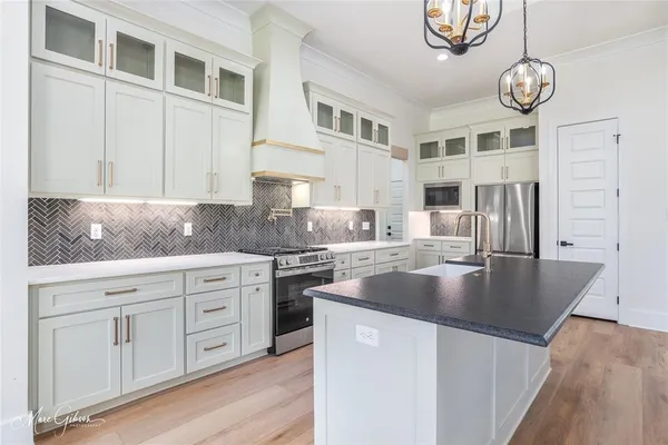 $394,000 | 173 Laurel Vly Lane, Stonewall, LA 71078