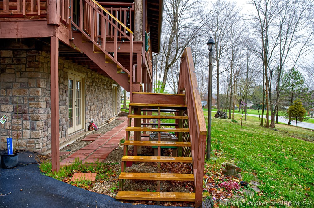 6602 Iron Court Georgetown, IN 47122 - Photo 3 of 45