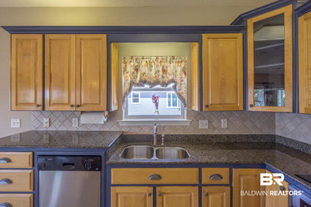 7221 Lafitte Road Pensacola, FL 32507 - Photo 19 of 41 Spacious kitchen