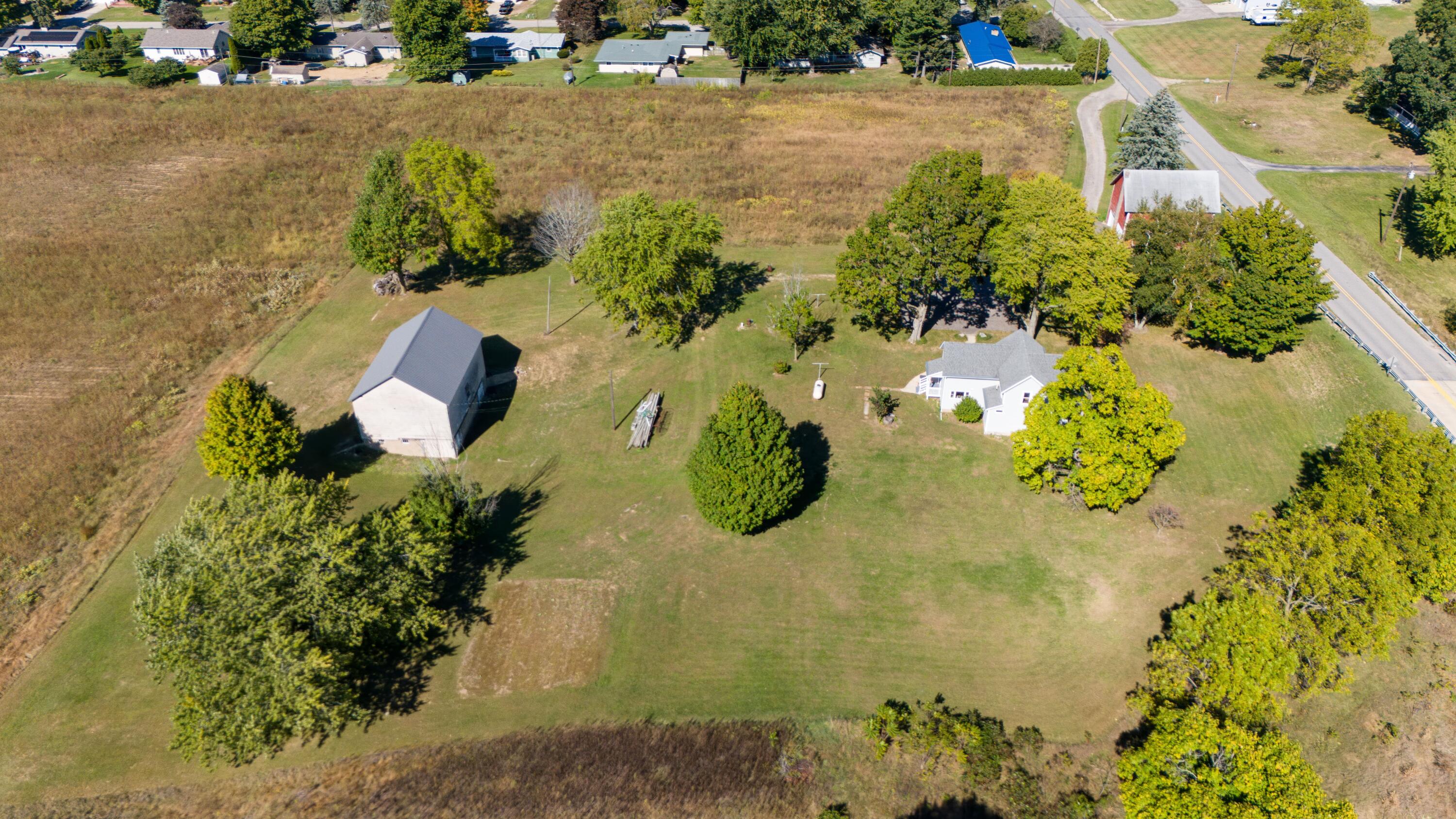 3248 Park Road Coloma, MI 49038 - Photo 32 of 34 DJI_20241002143948_0011_D-Enhanced-NR