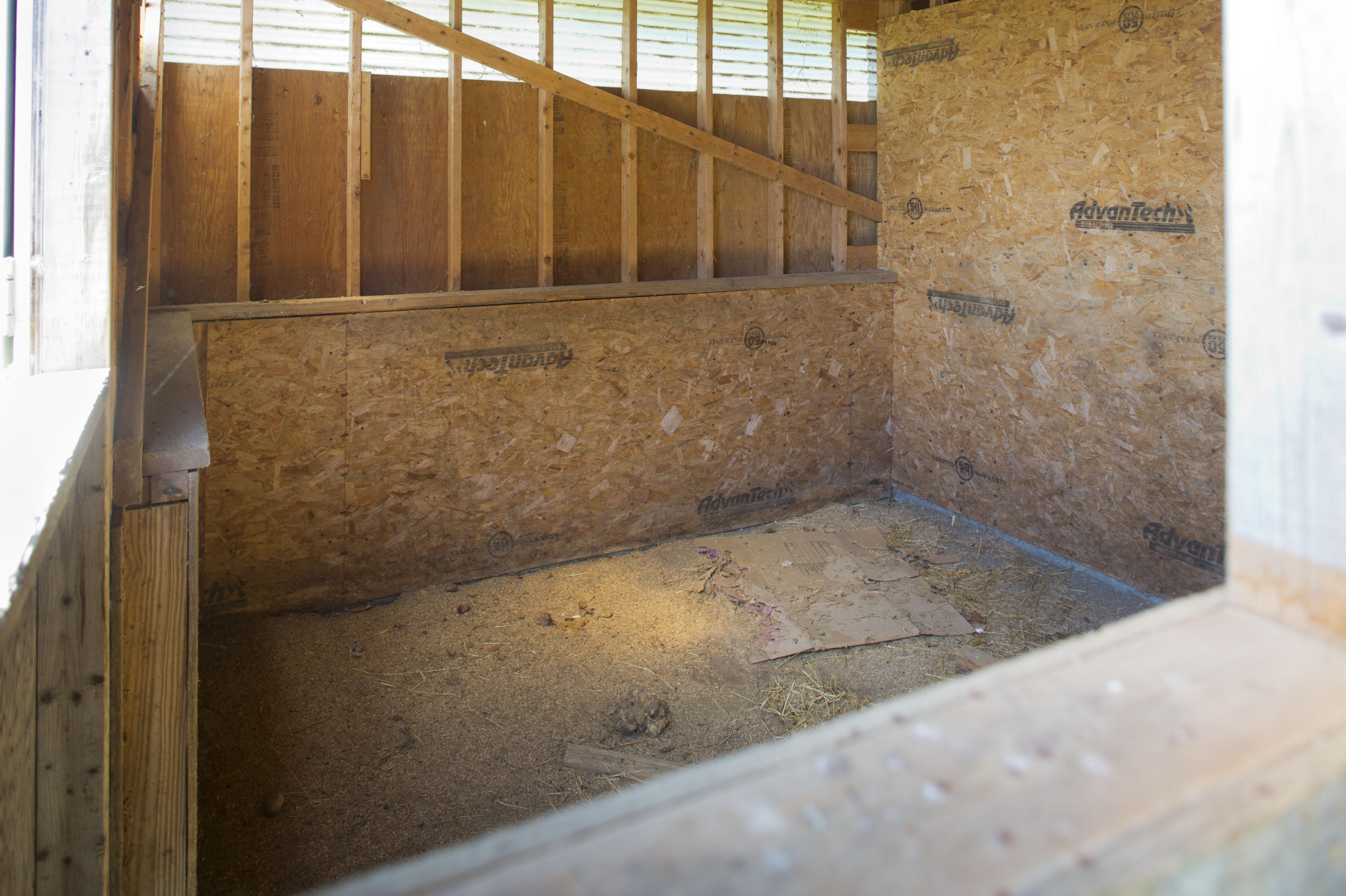 199 Monroe Road Winterport, ME 04496 - Photo 24 of 35 Barn Stall