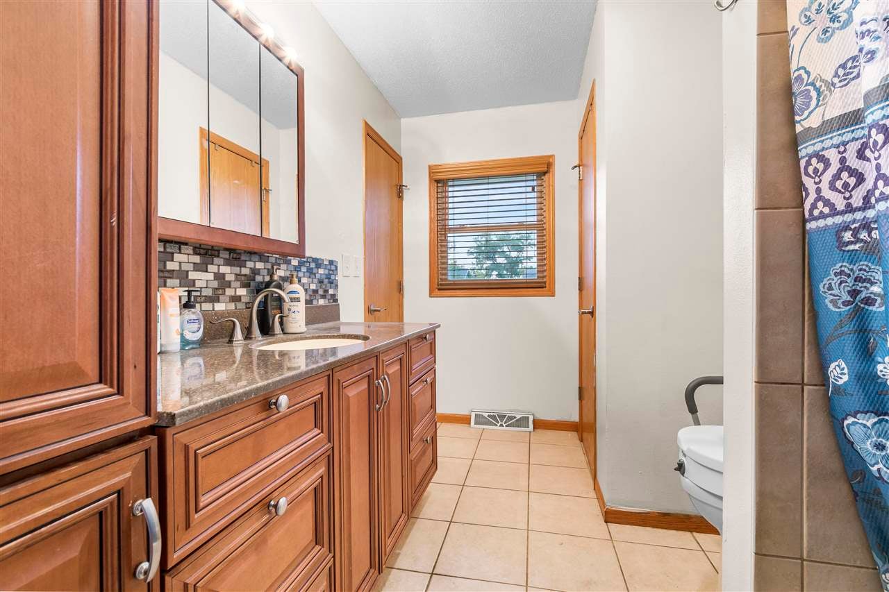 52 West Post Road Northwest Cedar Rapids, IA 52405 - Photo 15 of 20 Gallery Image 15