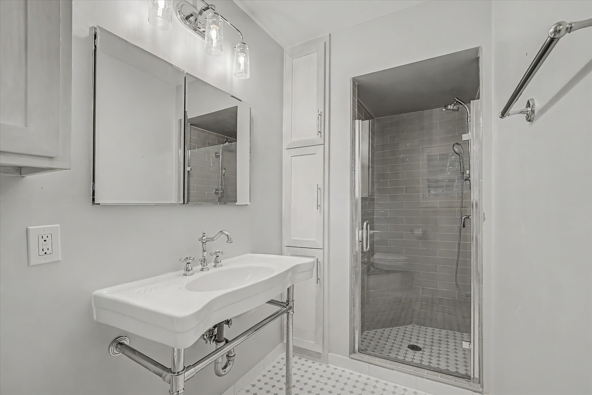 2123 Ridgecrest Drive Houston, TX 77055 - Photo 27 of 44
