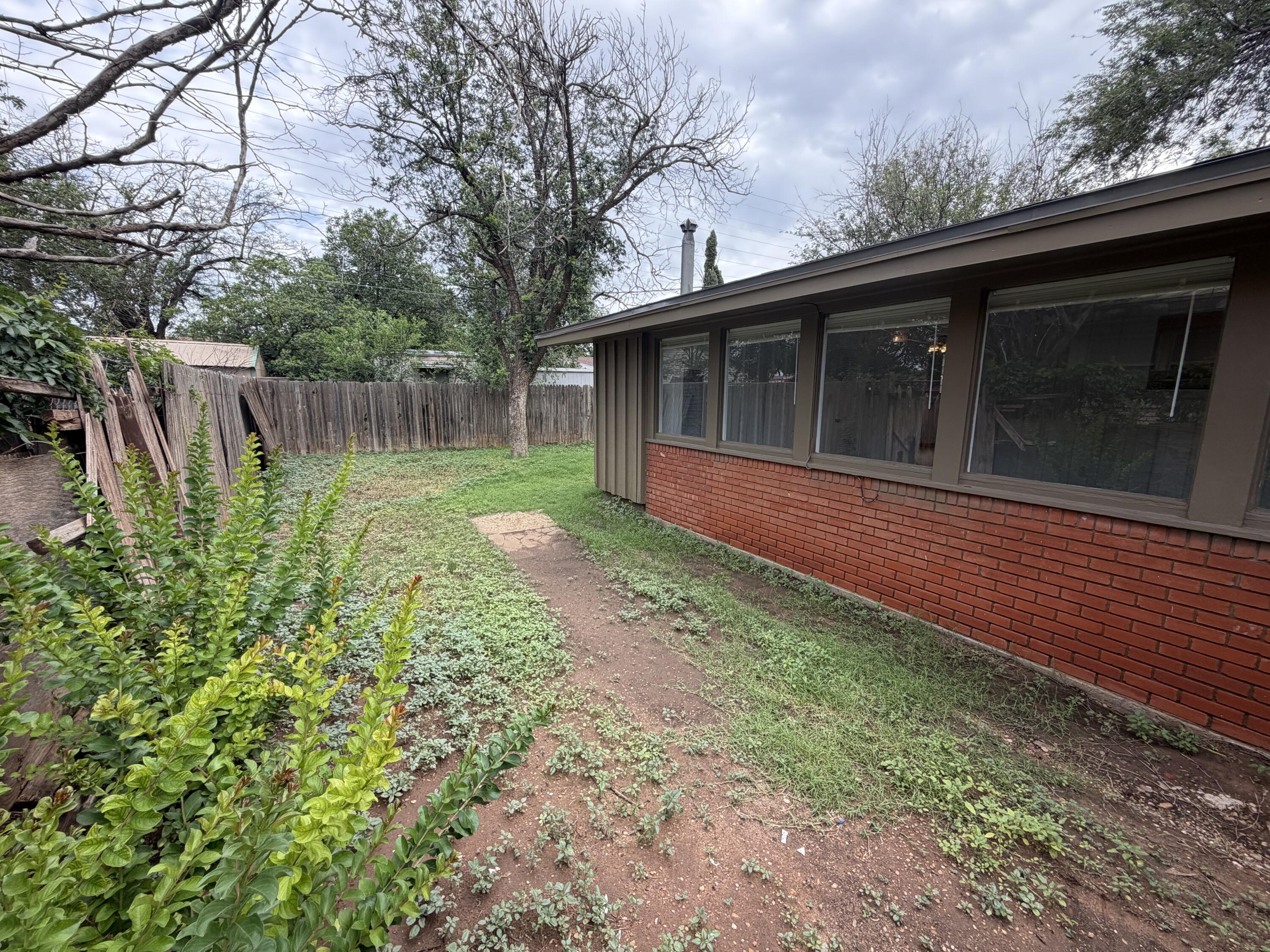 1336 60th Street Lubbock, TX 79412 - Photo 21 of 23 IMG_5080